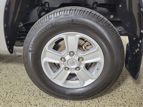 Used 2021 Toyota Tundra SR5 RWD image 8