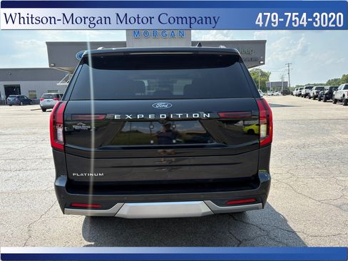 Used 2025 Ford Expedition Platinum w/ Driver's Package AWD/4WD image 7