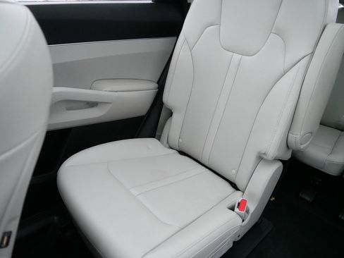 Certified 2023 Kia Sorento X-Line EX image 12