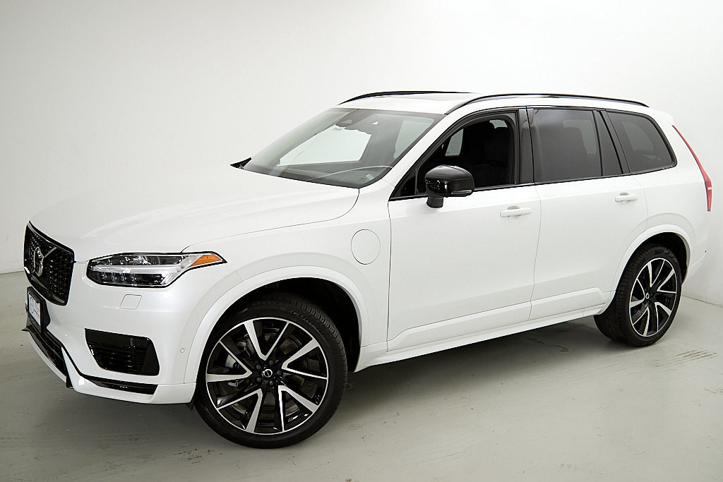 Certified 2023 Volvo XC90 T8 Plus w/ Protection Package Premier AWD/4WD image 3