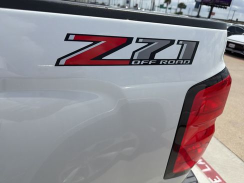 Used 2018 Chevrolet Silverado 1500 LT w/ All Star Edition image 7