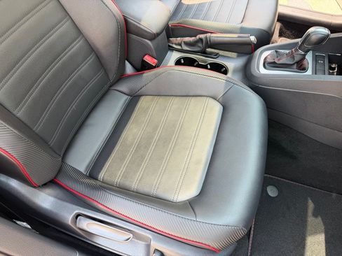 Used 2014 Volkswagen Jetta GLI FWD image 28