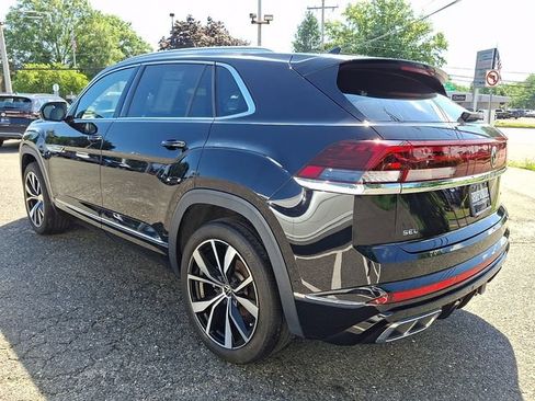Used 2024 Volkswagen Atlas Cross Sport SEL Premium R-Line AWD/4WD image 4