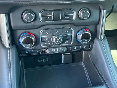 Used 2021 Chevrolet Tahoe LT w/ LT Signature Package AWD/4WD image 31