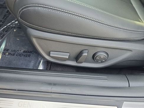 New 2026 Genesis G70 2.5T image 12