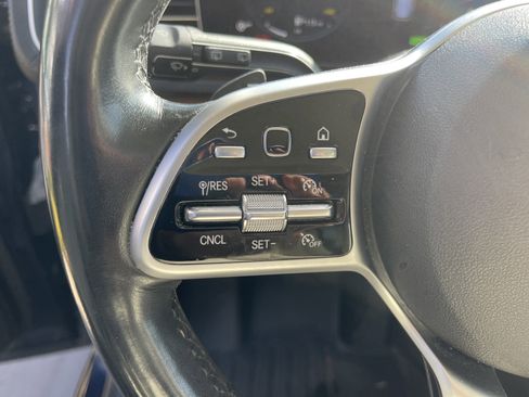 Certified 2022 Mercedes-Benz GLS 450 4MATIC image 19