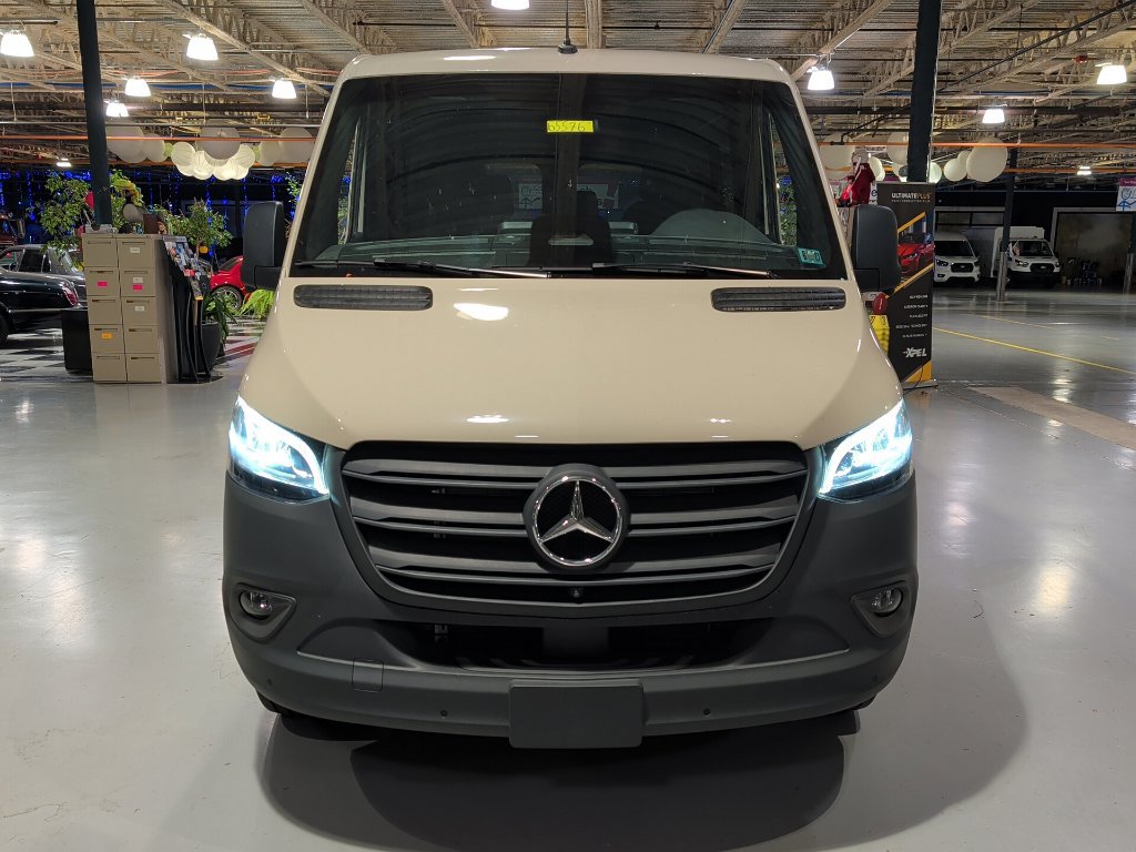 Used 2026 Mercedes-Benz Sprinter 2500 image 5
