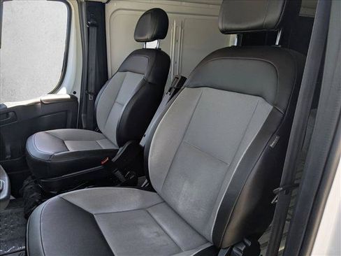 Used 2024 RAM ProMaster 2500 w/ Convenience Group FWD image 15