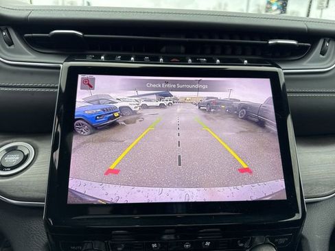 Used 2022 Jeep Grand Cherokee L Overland w/ Luxury Tech Group IV image 35