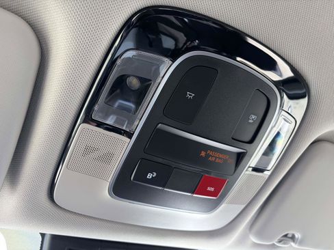 Certified 2025 Hyundai Tucson SE image 18