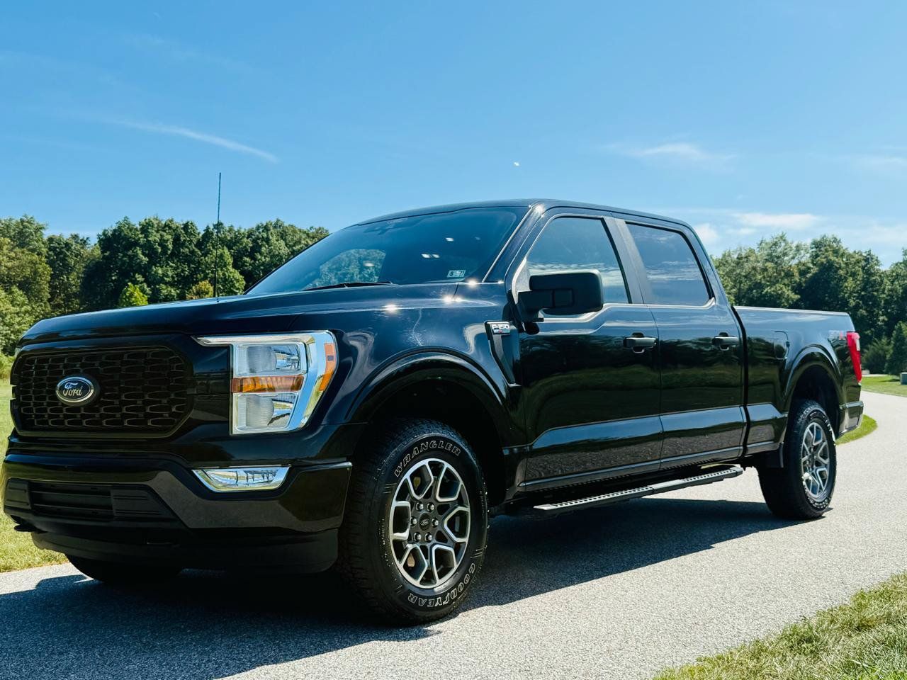 Used 2021 Ford F150 XL w/ STX Appearance Package AWD/4WD image 1