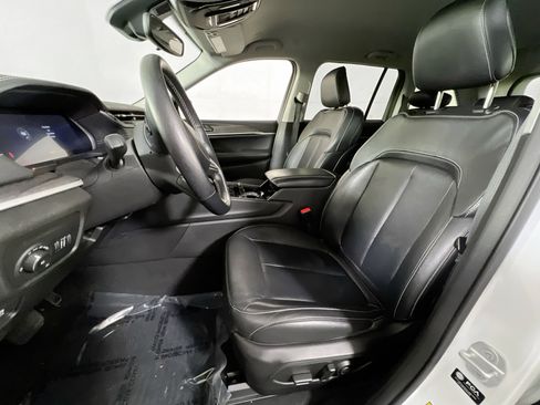 Used 2022 Jeep Grand Cherokee Limited image 20