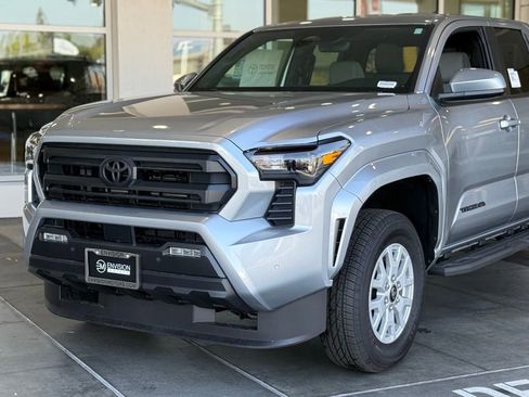New 2025 Toyota Tacoma SR5 image 3