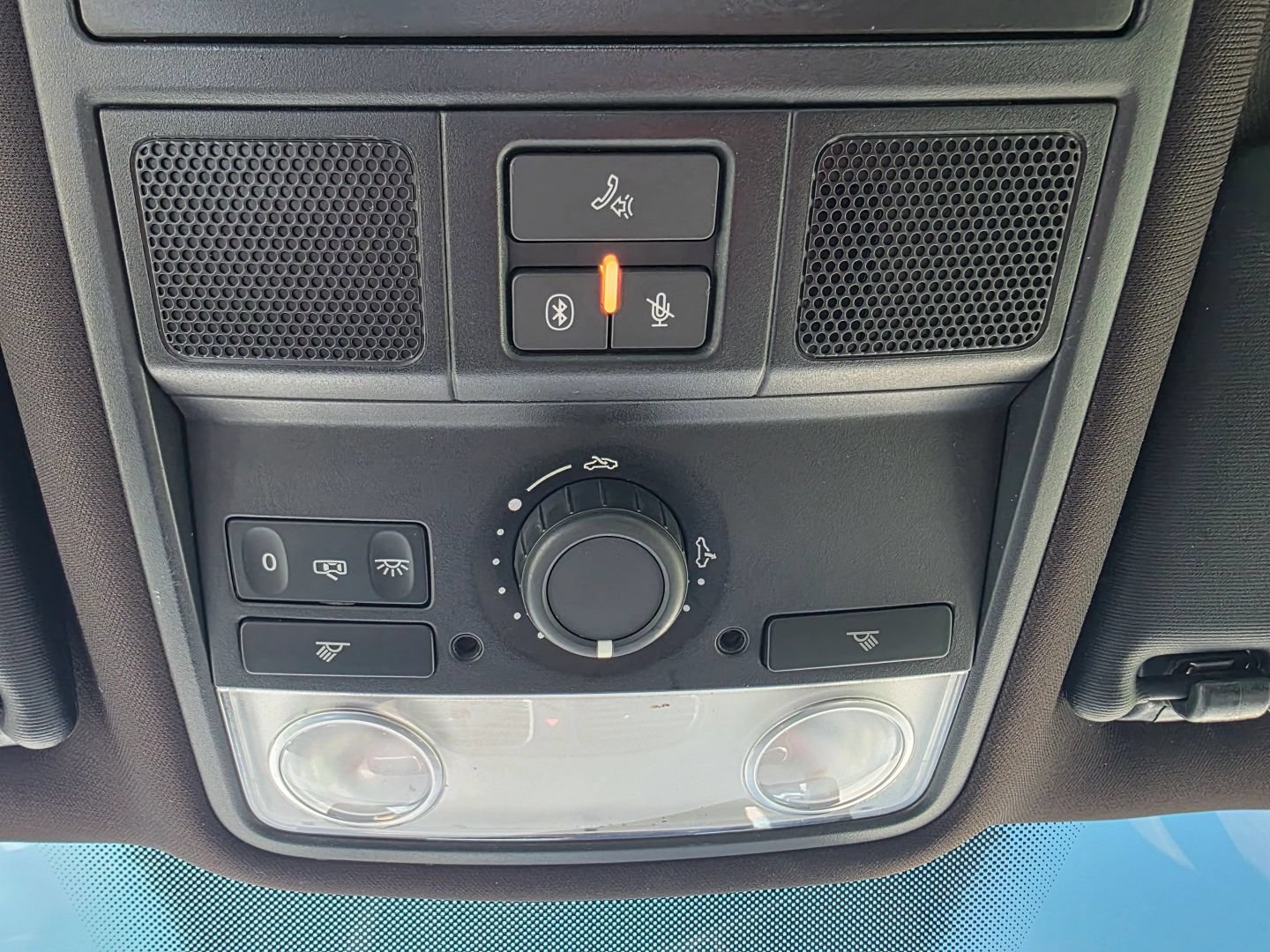 Used 2010 Volkswagen GTI 2-Door FWD image 20