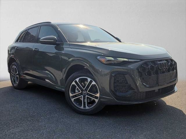 Used 2025 Audi Q5 Premium w/ Convenience Package AWD/4WD image 1