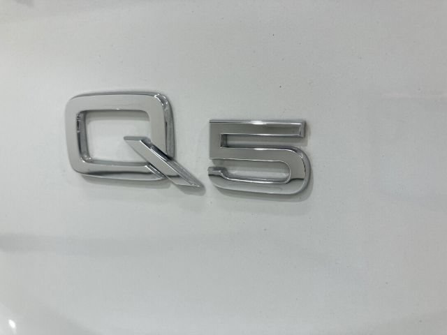 Used 2015 Audi Q5 2.0T Premium Plus w/ Technology Package AWD/4WD image 25