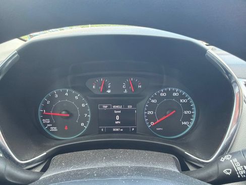 Used 2024 Chevrolet Equinox LS AWD/4WD image 11