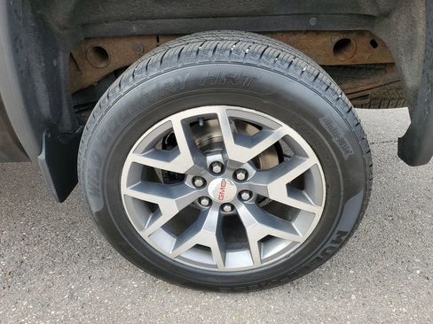 Used 2015 GMC Sierra 1500 SLE w/ All-Terrain Package image 28