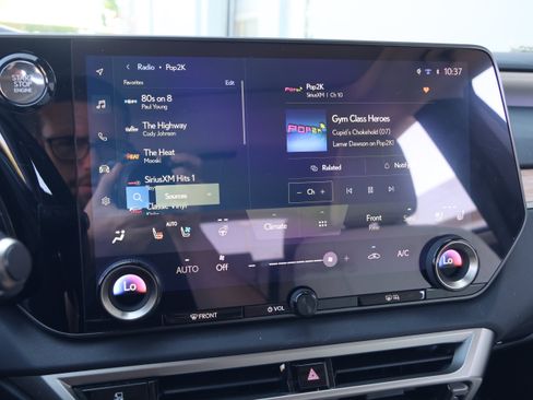 Used 2025 Lexus RX 350 Premium Plus w/ Accessory Package (Z1) FWD image 23