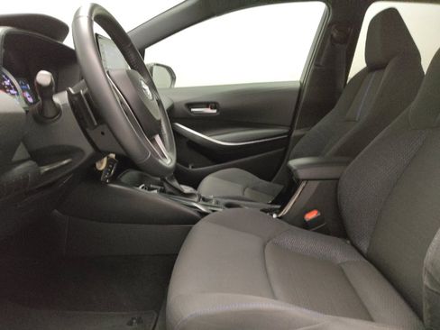 Used 2021 Toyota Corolla SE FWD image 17