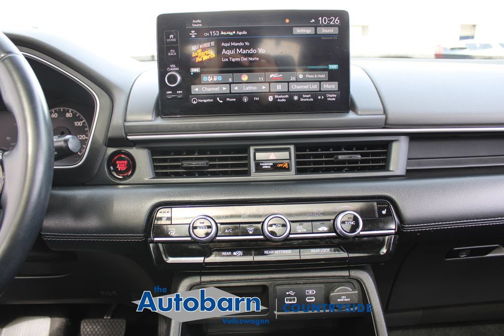 Used 2023 Honda Pilot Touring image 16
