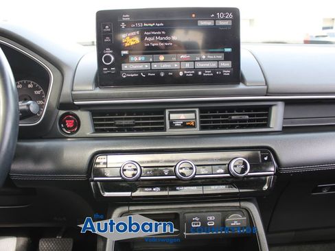Used 2023 Honda Pilot Touring image 16