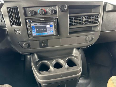Used 2014 Chevrolet Express 4500 w/ RV Package image 36