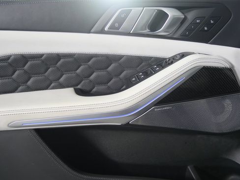 Used 2022 BMW X5 M Base w/ Competition Package 2 image 9