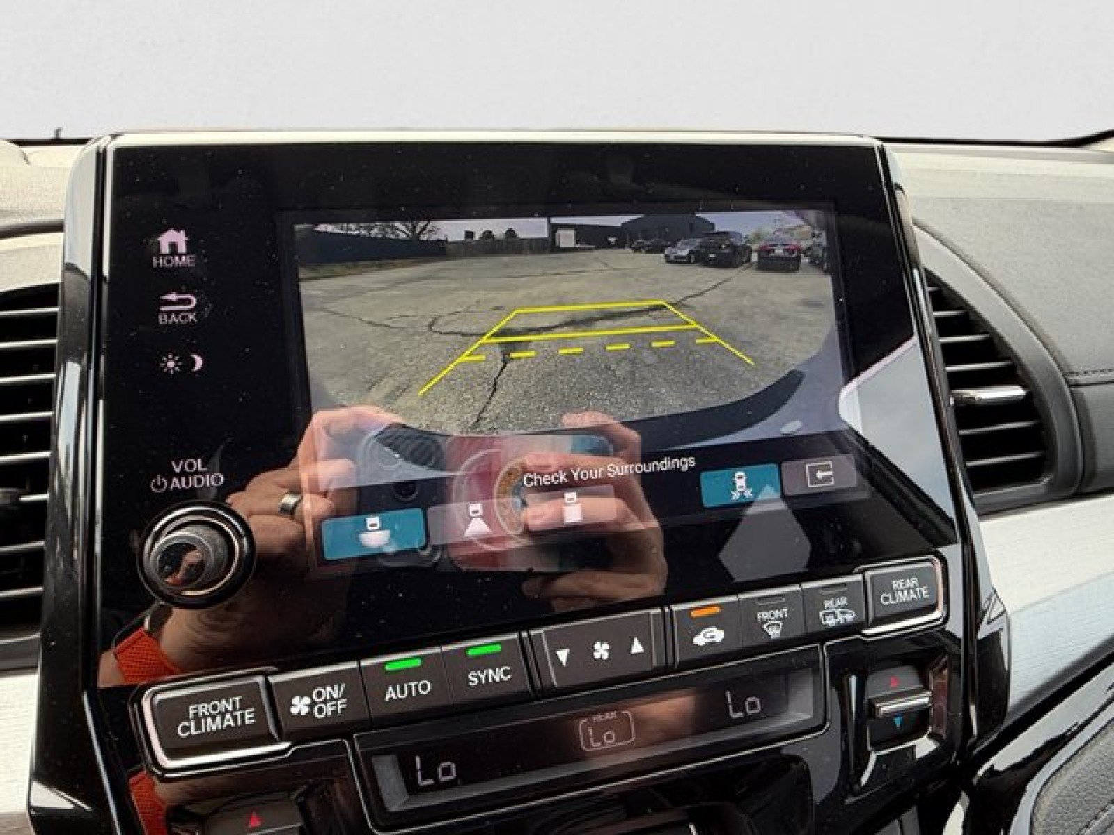 Used 2023 Honda Odyssey Touring image 17