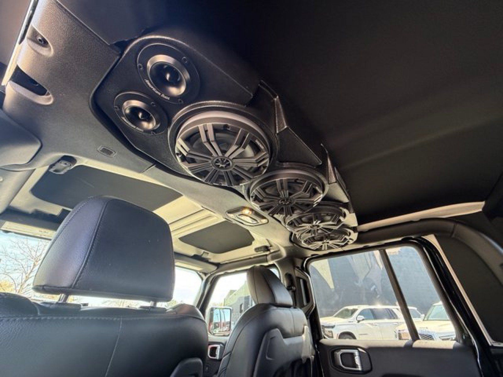 Used 2023 Jeep Gladiator Rubicon w/ LED Lighting Group AWD/4WD image 22