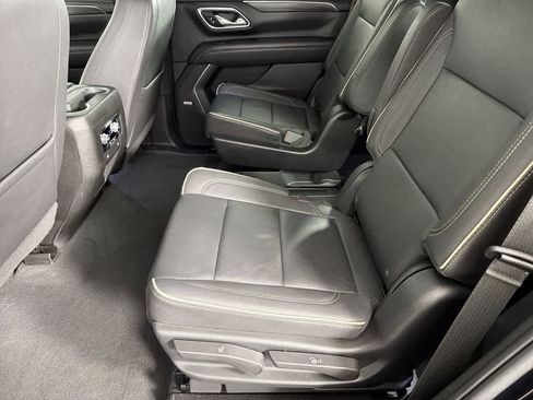 Used 2023 GMC Yukon SLT image 31