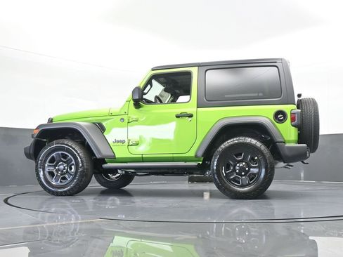 Used 2025 Jeep Wrangler Sport image 47