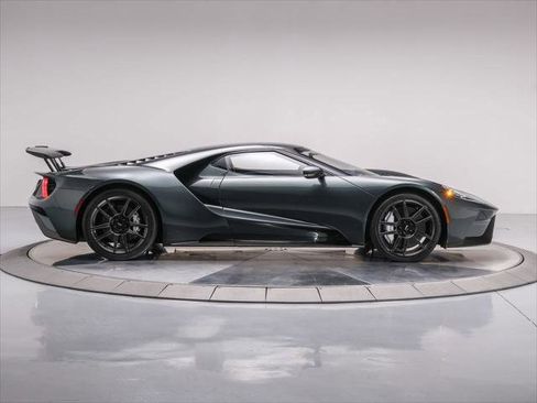 Used 2022 Ford GT image 6