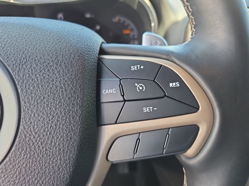 Certified 2017 Jeep Grand Cherokee Limited AWD/4WD image 29