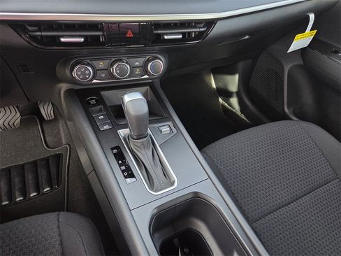 Certified 2025 Nissan Kicks S image 8