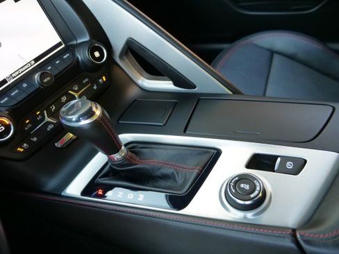 Used 2016 Chevrolet Corvette Z06 w/ 3LZ Preferred Equipment Group image 19