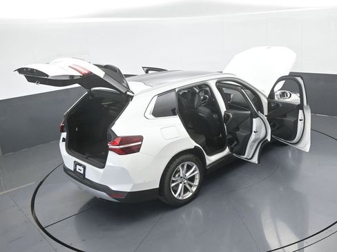 Used 2025 BMW X3 xDrive30i image 76