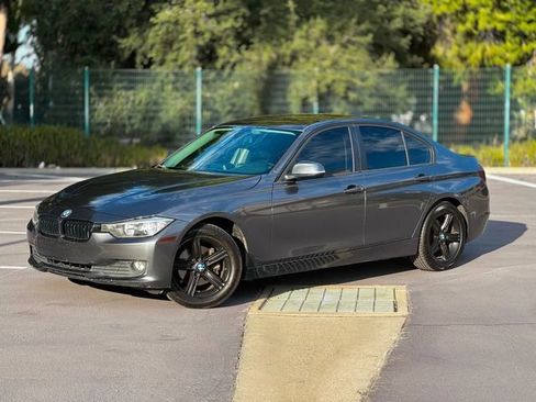 Used 2014 BMW 320i Sedan RWD image 19