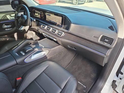 Used 2024 Mercedes-Benz GLS 450 GLS 450 image 32