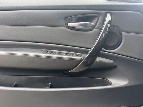 Used 2011 BMW 135i Convertible image 14