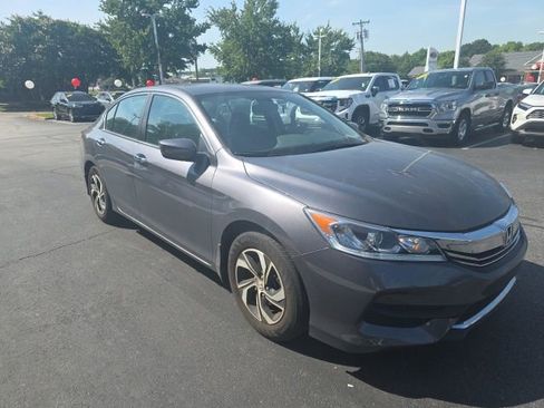Used 2017 Honda Accord LX image 5