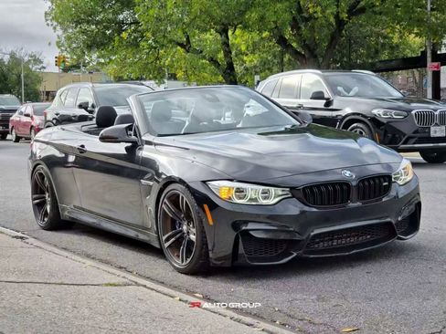 Used 2015 BMW M4 Convertible image 7