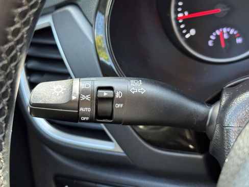 Used 2021 Kia Seltos SX image 20