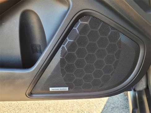 Used 2023 Subaru Outback Limited image 19