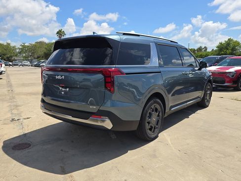 New 2026 Kia Carnival SX FWD image 8