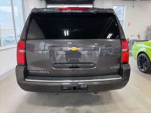 Used 2015 Chevrolet Suburban LTZ image 5