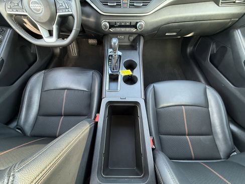 Used 2022 Nissan Altima 2.5 SR image 17