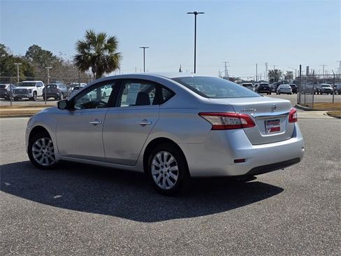 Used 2015 Nissan Sentra S image 4