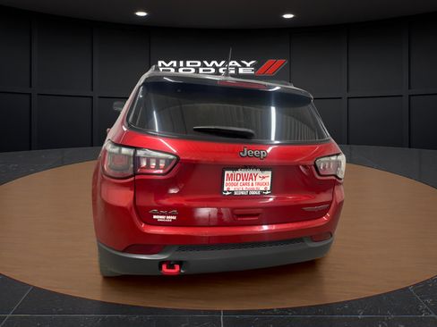 Used 2025 Jeep Compass Trailhawk AWD/4WD image 6