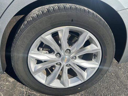 Used 2024 Chevrolet Malibu LT image 11